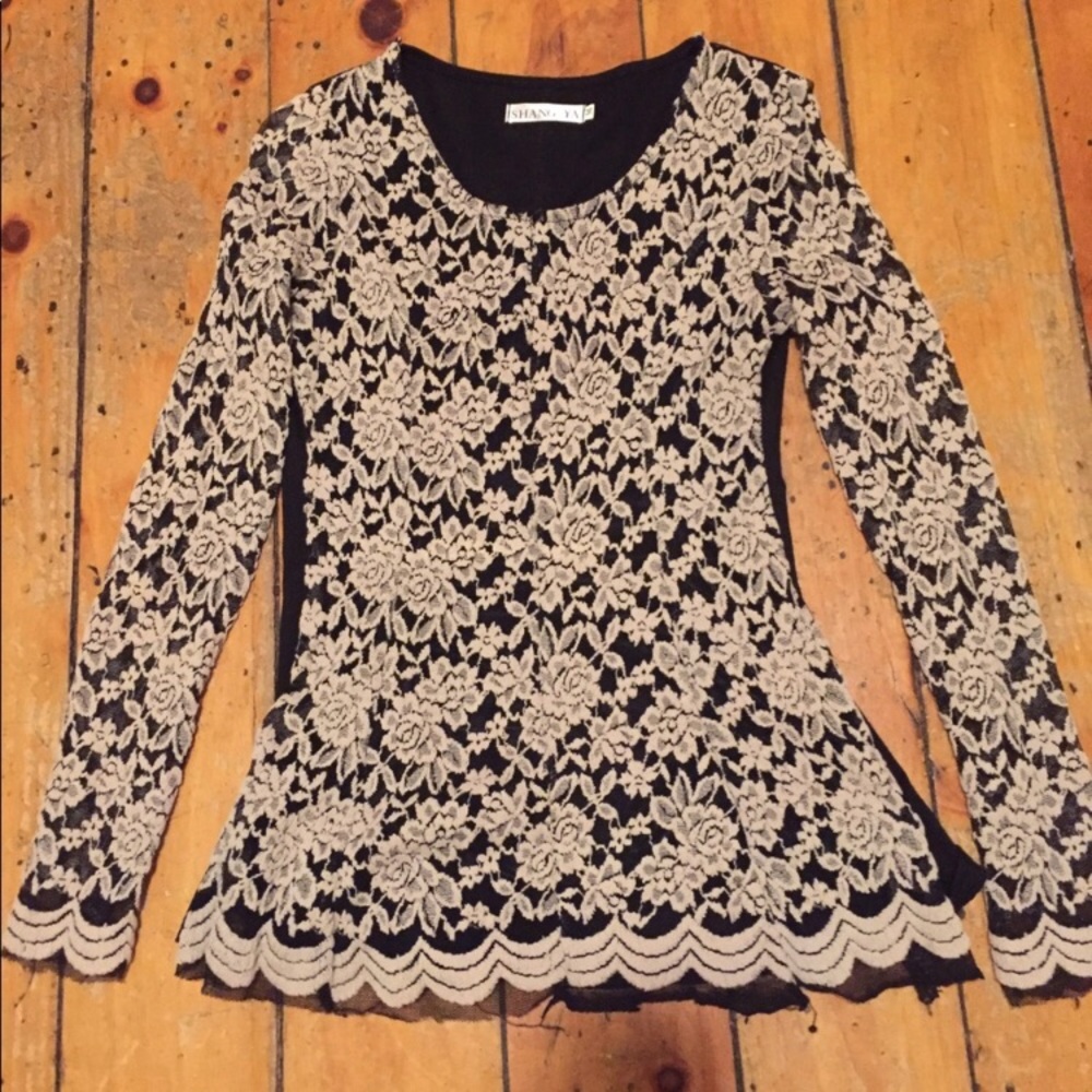 Lace shirt from Shang ya